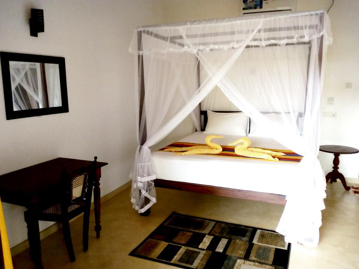 Sleepy Head Guesthouse Unawatuna Exterior foto